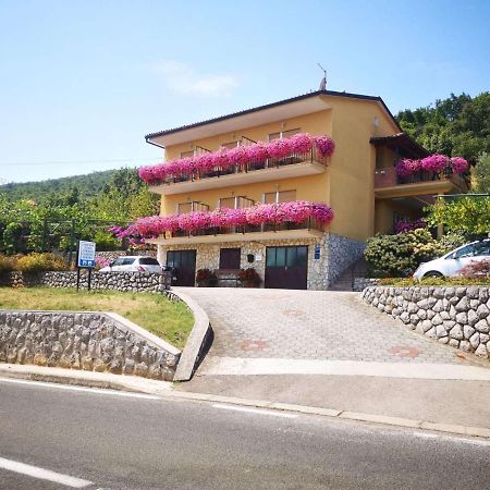 Mošćenička Draga Bed And Breakfast Rooms Valentin المظهر الخارجي الصورة